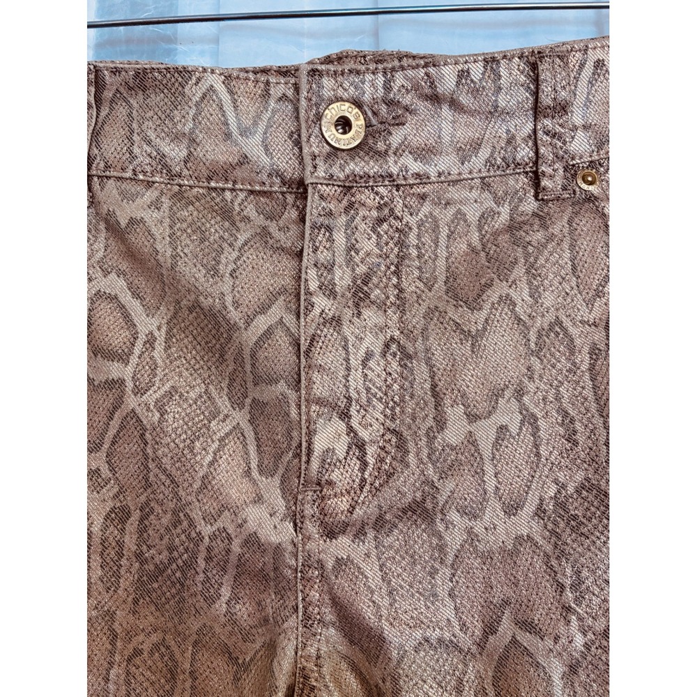 Chicos Platinum Denim Metallic Snakeskin Print Pants Bronze Tan Size 1.5 Regular - Picture 2 of 7